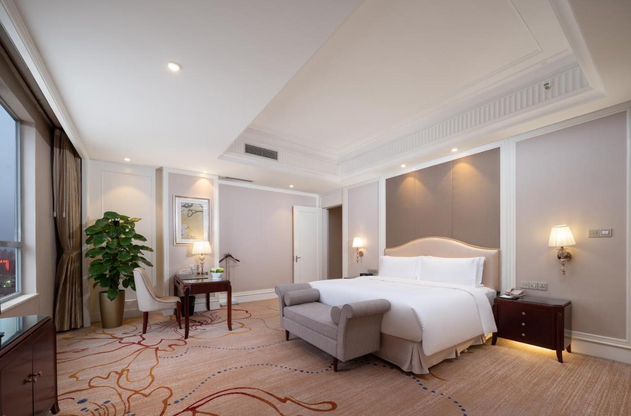 Hotel Sofitel Xining Extérieur photo